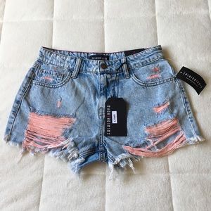 FASHION NOVA SHORTS